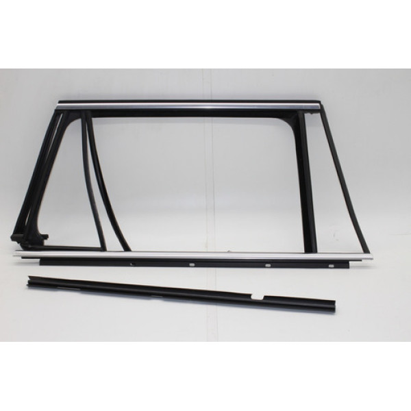 Pestana Guarnição Porta T.d Vw Jetta 2.5 2008