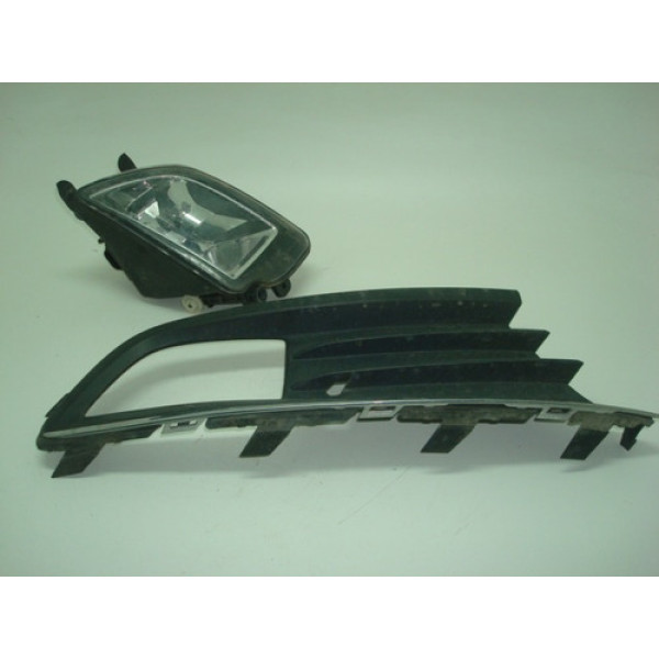 Farol De Milha Com Grade Vw Voyage G6 Msi L/d 2014 Orginal