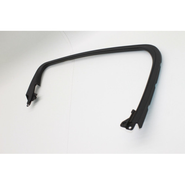 Moldura Porta Traseira Esquerda Gm Cruze 2018 23326404