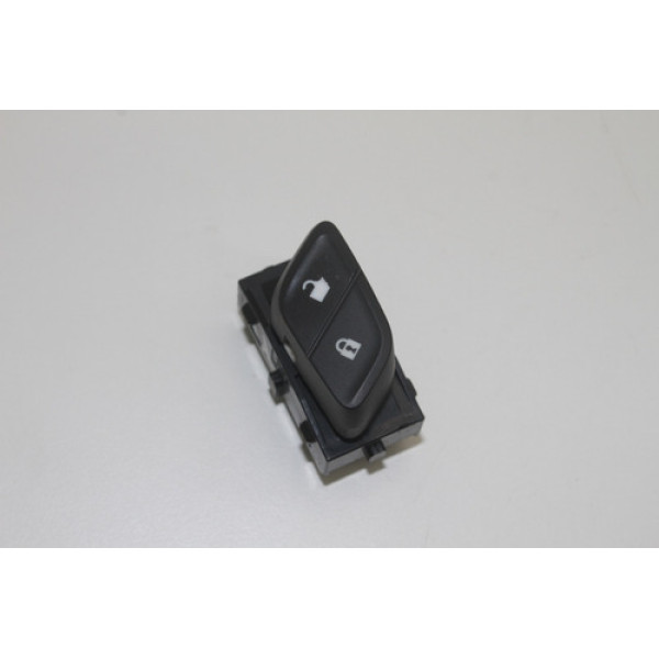 Botão Trava Destrava Porta D-e Gm Cruze 2017 A 2020 Preta 