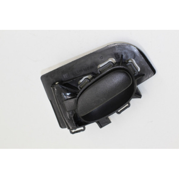Maçaneta Interna Direita Preta Peugeot 207 9623698077