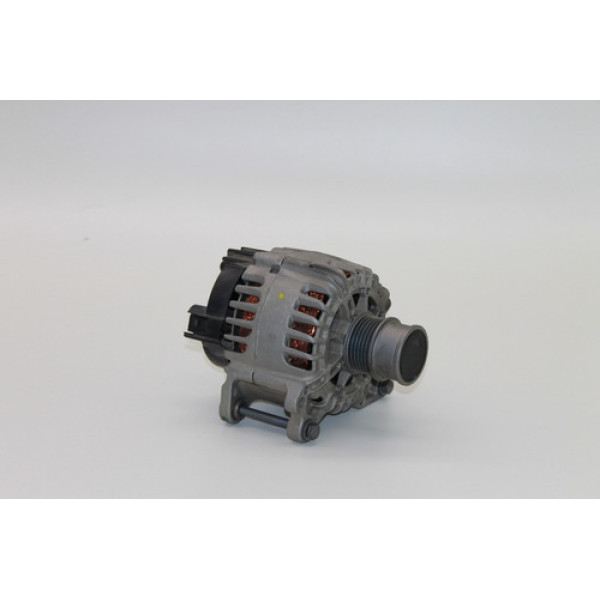 Alternador Vw Polo Virtus 1.0 12v Tsi 2018 Valeo 04e903015 