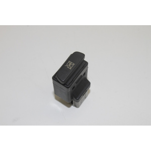 Botão Trava Segurança Vidro Traseiro Vw Polo De 2002 A 2010 