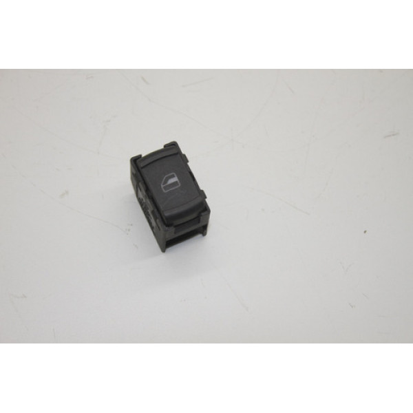 Botão Vidro Traseiro Ambos Lados Vw Golf Bora 00-06