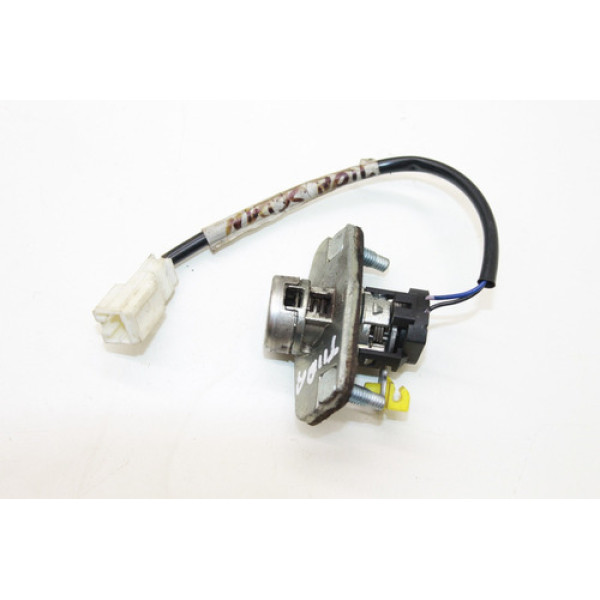 Cilindro Tampa Traseira Nissan Tiida Sedan 2012