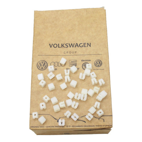 100 Bucha Placa Porca Volkswagen Varios Modelos 3019531702
