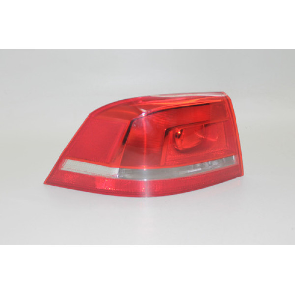 Lanterna Traseira Esquerda Vw Passat 2012 A 15 3ae945095f 
