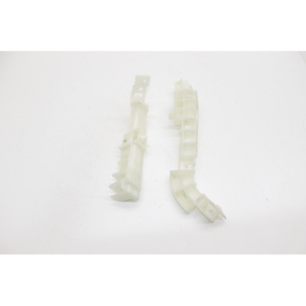 Guia Parachoque Traseiro Direito Gm Captiva 2.4 2010