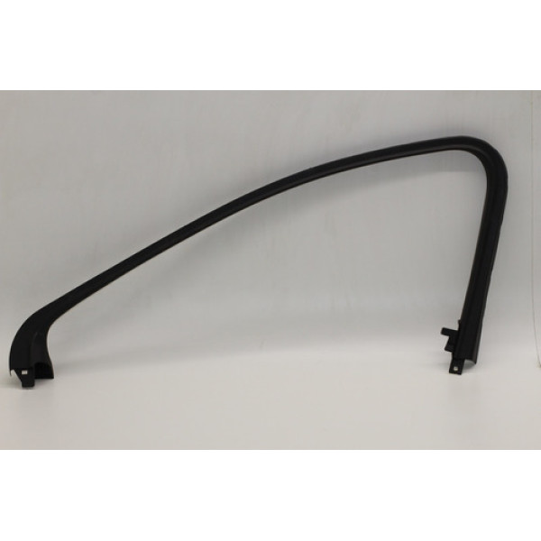 Guarnição Porta Dianteira Direit Gm Cruze 1.4t 2018 84012662