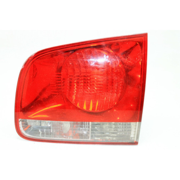 Lanterna Tampa Traseira Touareg Lado Direito Detalhe Recuper