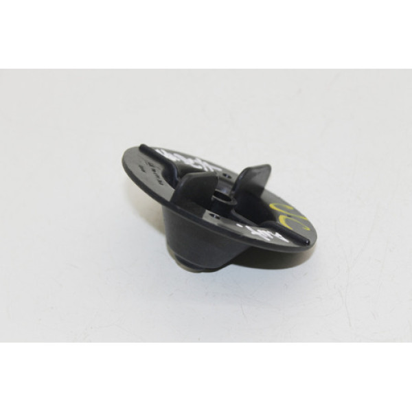 Porca Trava Estepe Chevrolet Monza Kadett 90491268