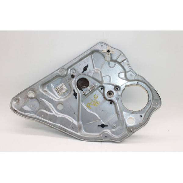 Máquina De Vidro Traseira Direita Vw Polo 2010 6q6839756