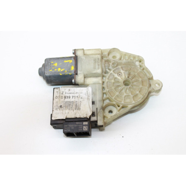 Motor Vidro Traseiro Esquerdo Vw Polo 6qe839751q