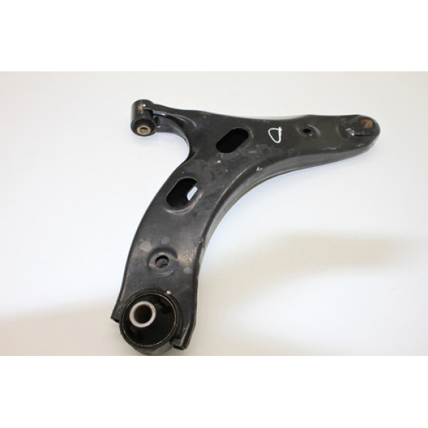 Bandeja Dianteira Direita Subaru Xv 2019