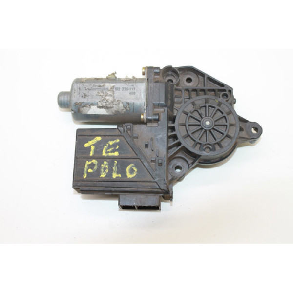 Motor Vidro Traseiro Esquerdo Vw Polo C/ Central 0130821767
