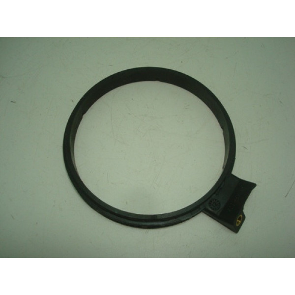 Base Do Retentor Mancal Traseiro Gm Tracker Cruze 55555805