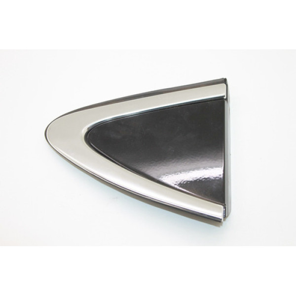 Moldura Traseira Lateral Direita Cruze Sedan 2019 84085221