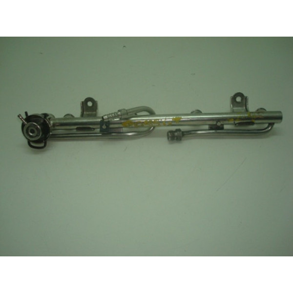 Flauta Bico Injetor Vw Passat Alemão 1.8t 058133681c