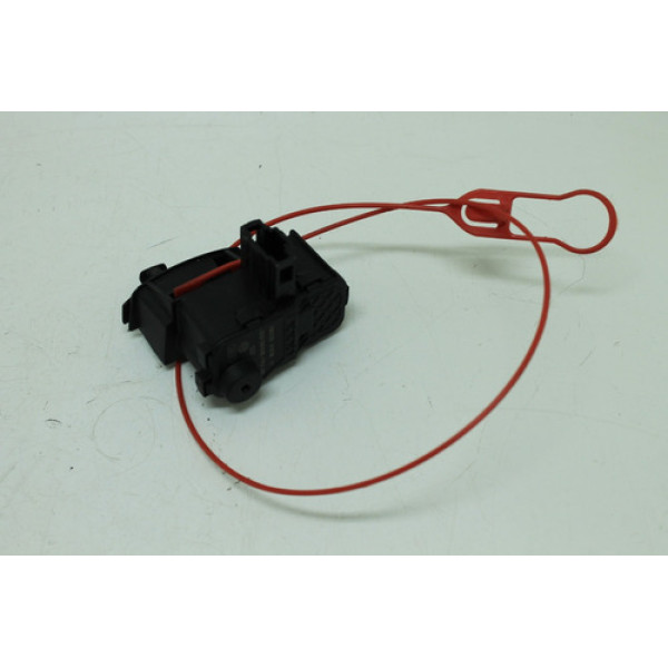 Trava Da Portinhola Audi A5 2.0 Tfsi 2011 8k0862153f