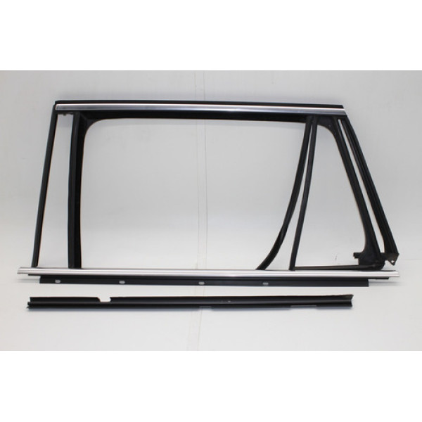 Pestana Guarnição Porta T.e Vw Jetta 2.5 2008