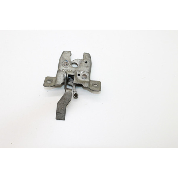 Fechadura Capô Vw Santana 327827505