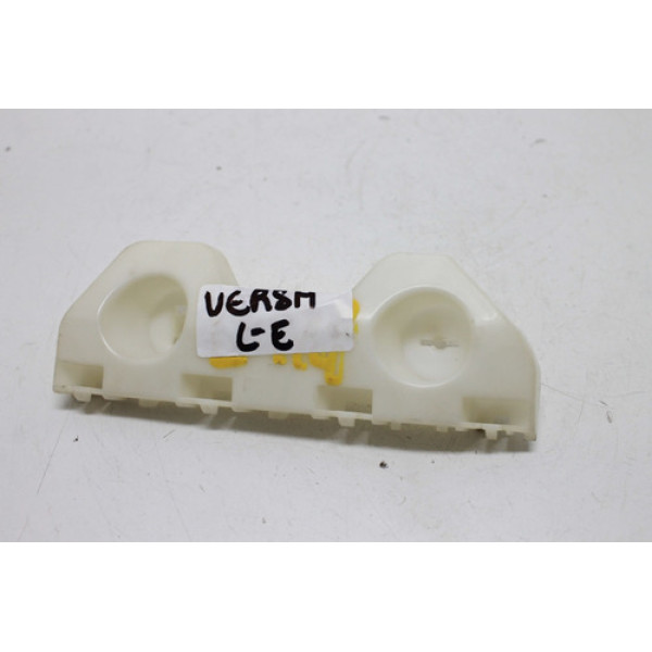 Guia Parachoque Dianteiro Esquerdo Versa 11 À 15 Original 