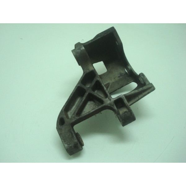 Suporte Bomba De Direção Hidráulica Vw Golf Polo Classic 