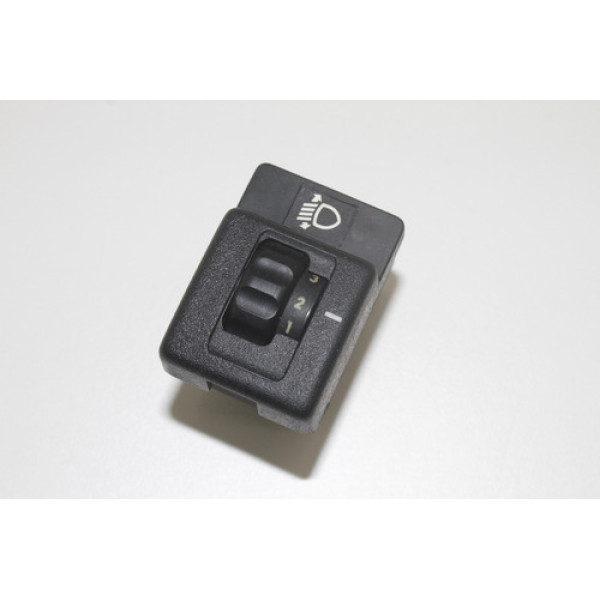 Botão Regulagem Farol Gm Omega 1993 A 1998 90214667